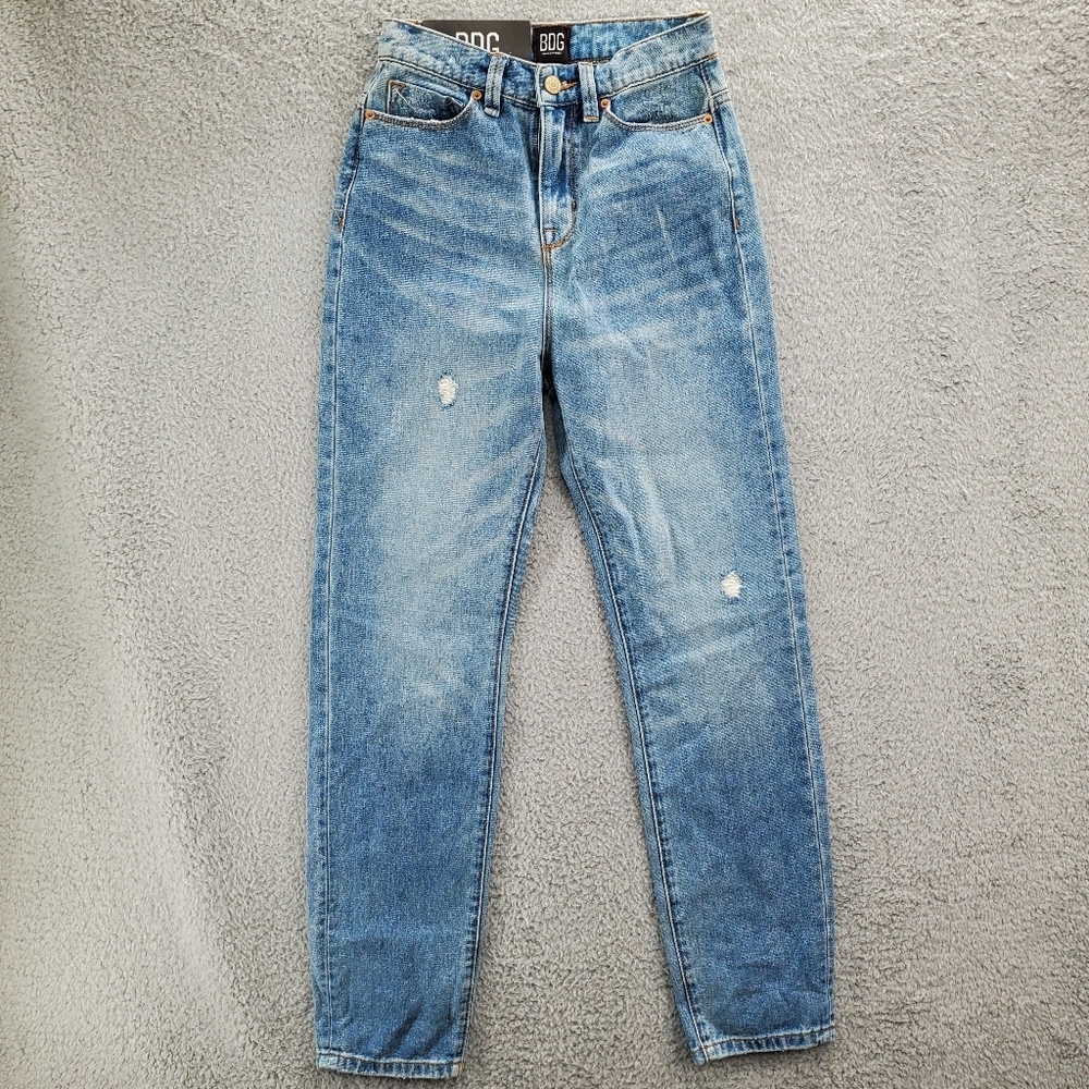 BDG Urban Outfitters High Rise Mom Jeans Womens Size 24 NWT Distressed